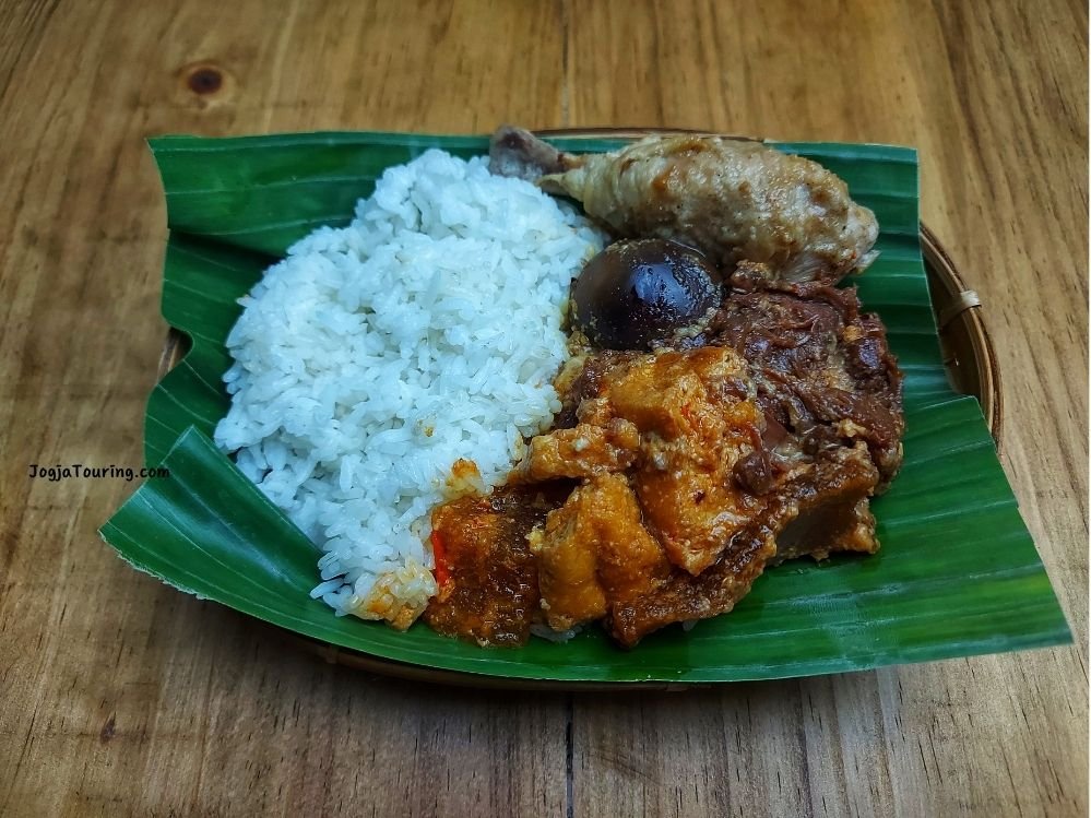  Jogja's signature dish, gudeg. 